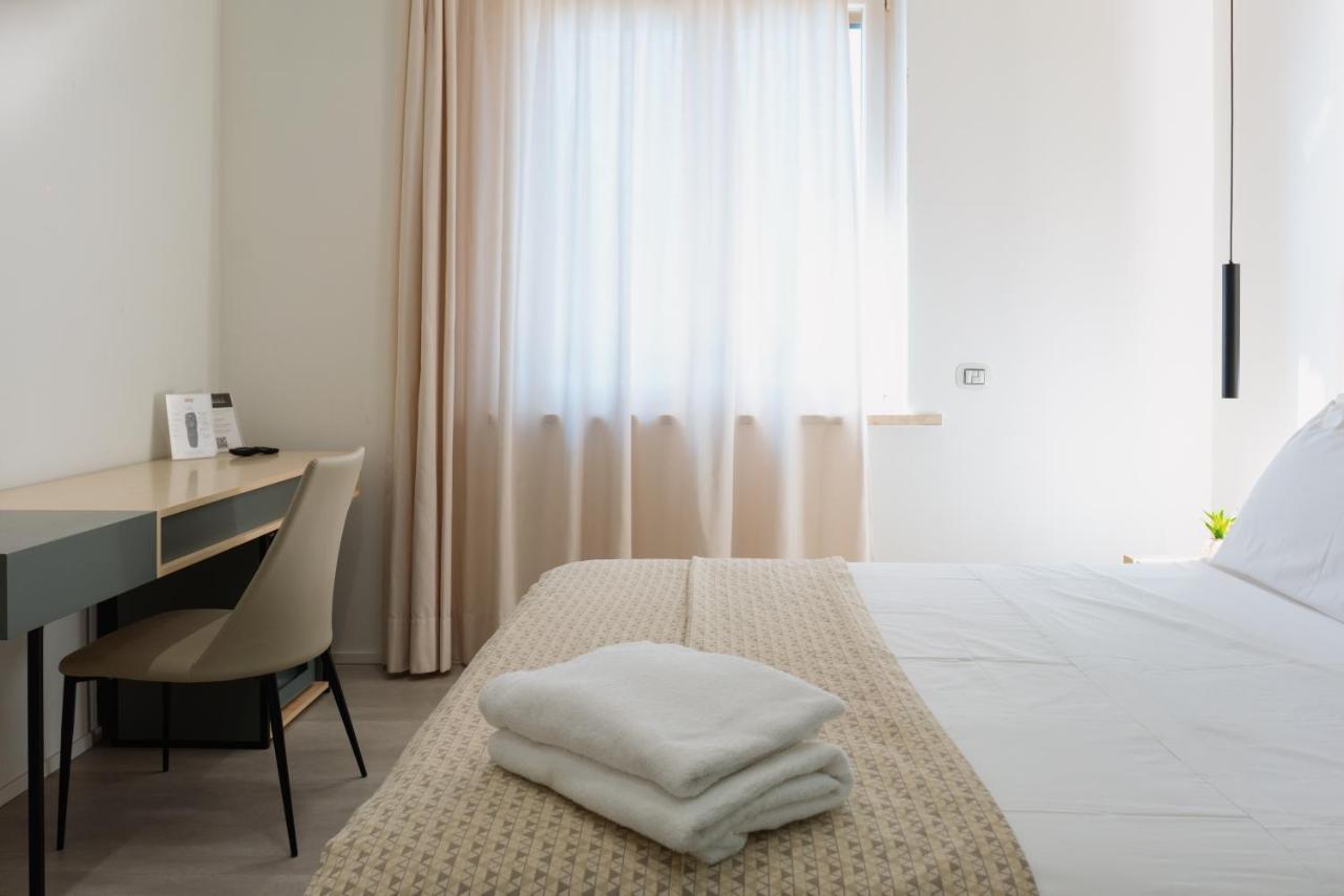 Plana Hotel Caserta Luaran gambar