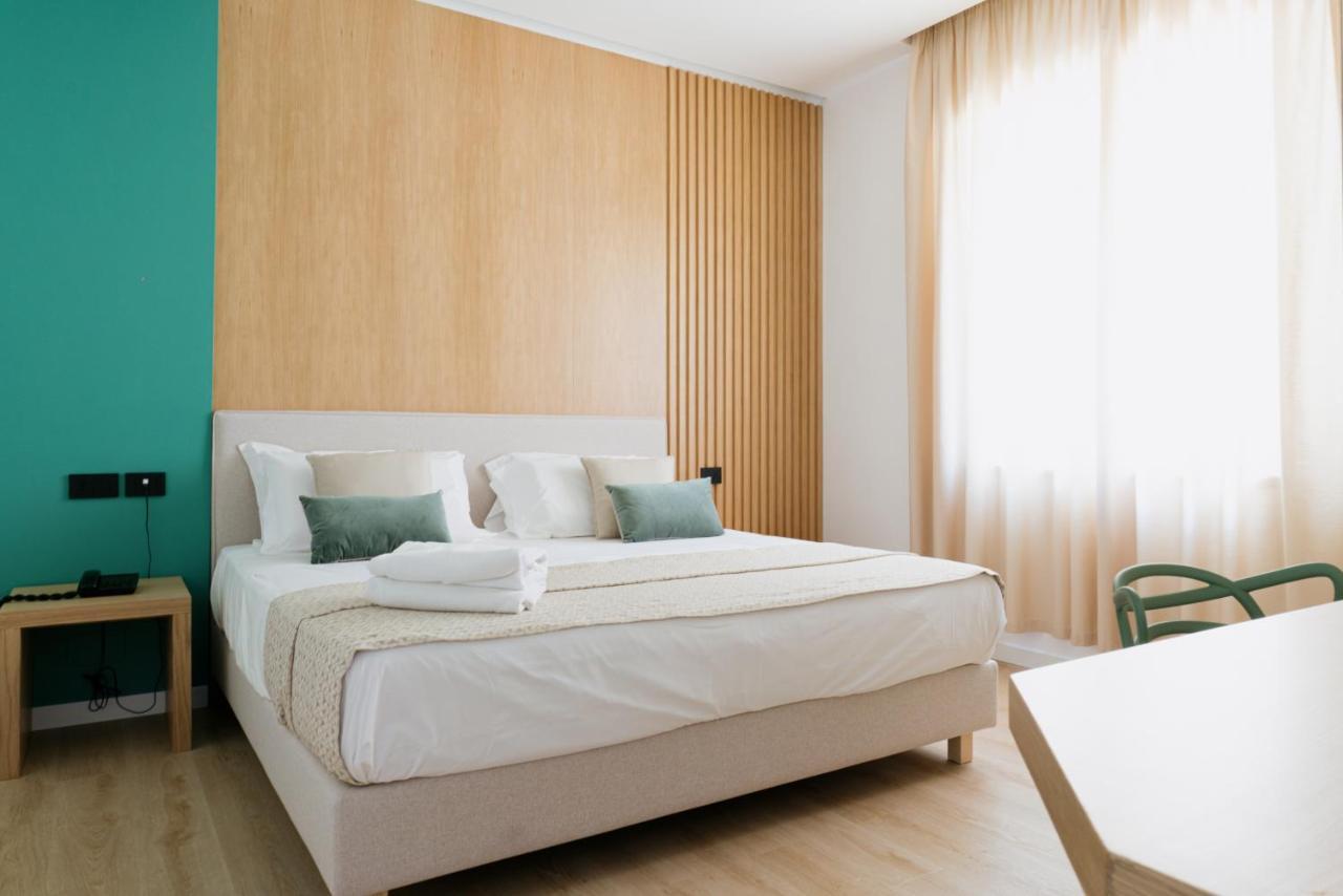 Plana Hotel Caserta Luaran gambar