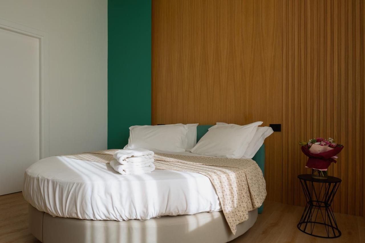 Plana Hotel Caserta Luaran gambar