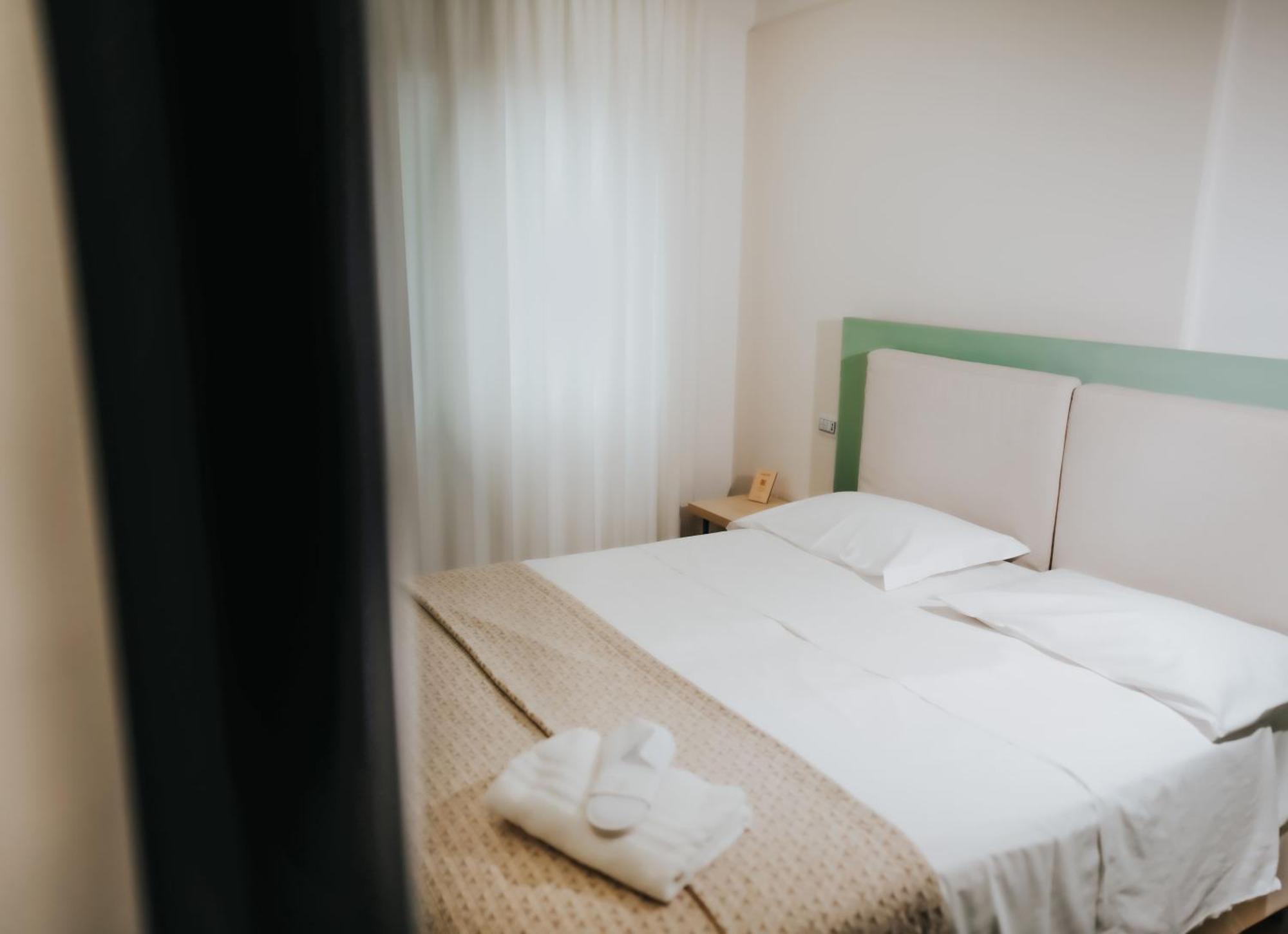 Plana Hotel Caserta Luaran gambar