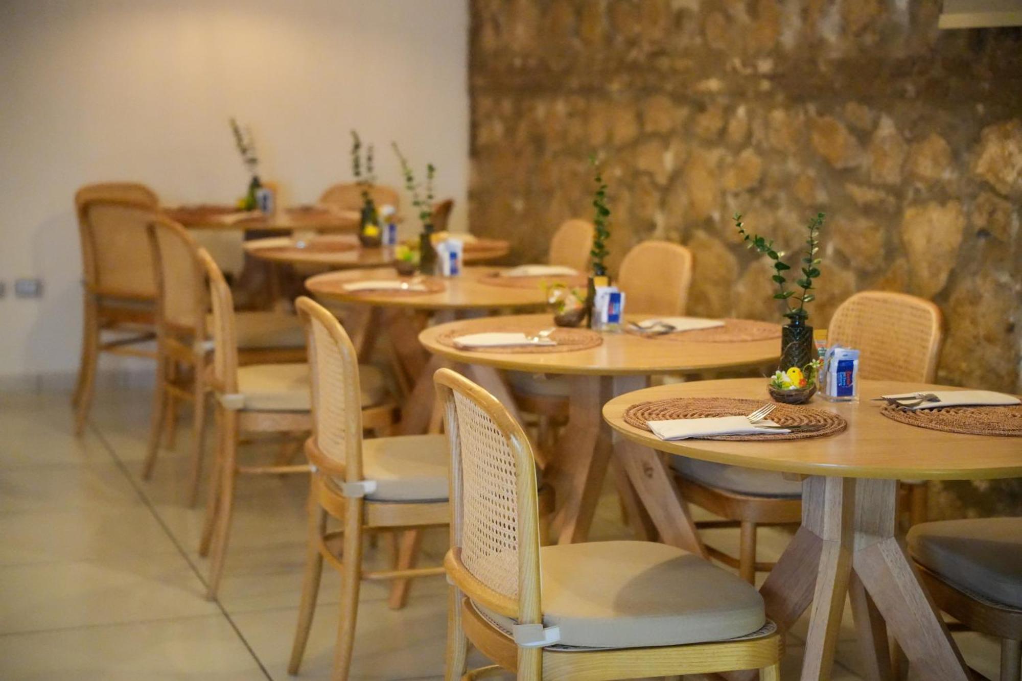 Plana Hotel Caserta Luaran gambar