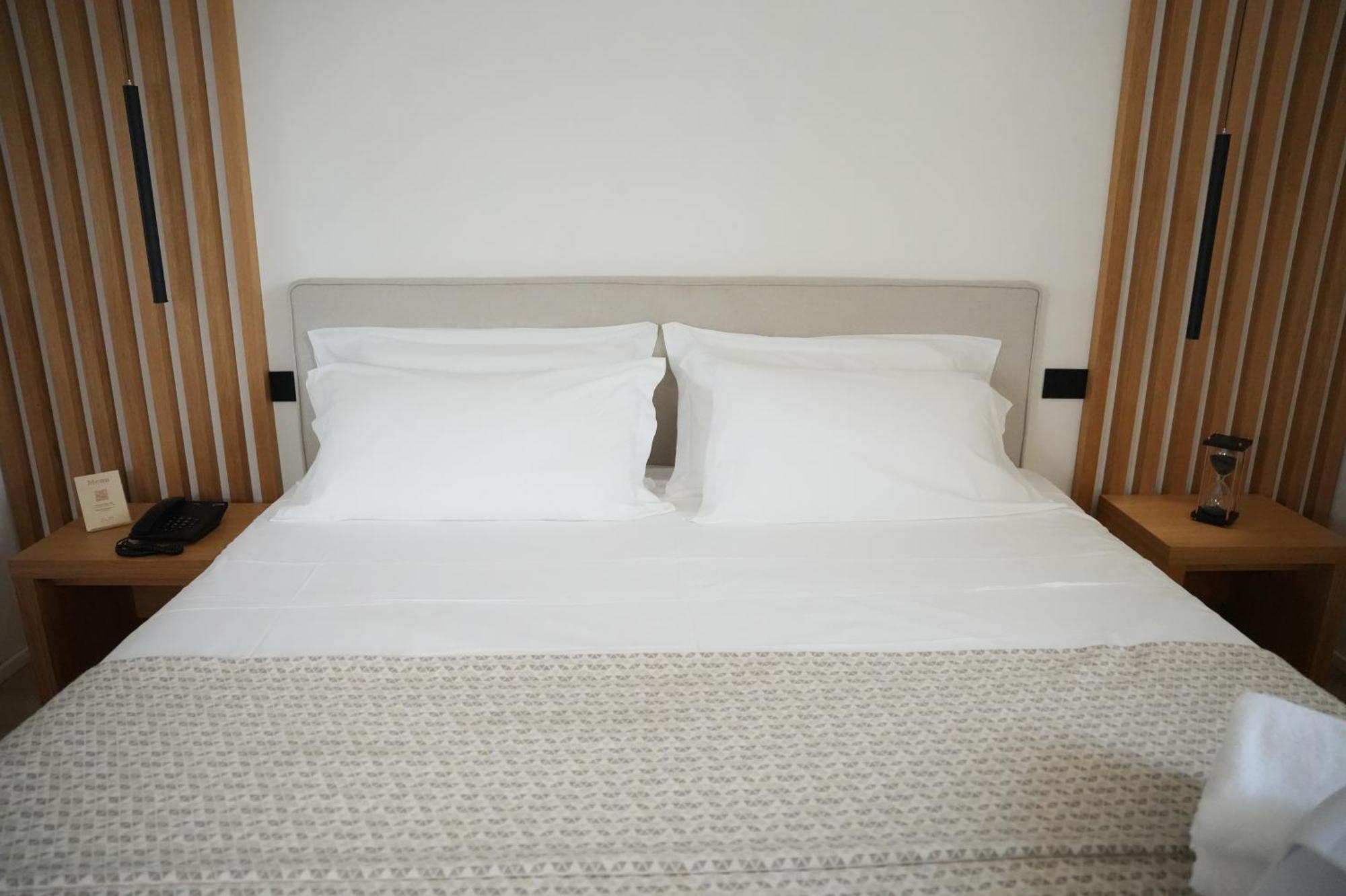 Plana Hotel Caserta Luaran gambar
