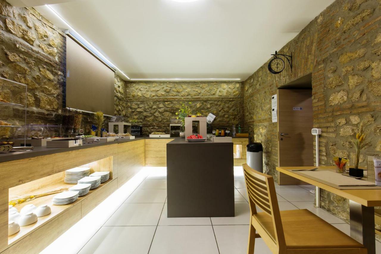 Plana Hotel Caserta Luaran gambar